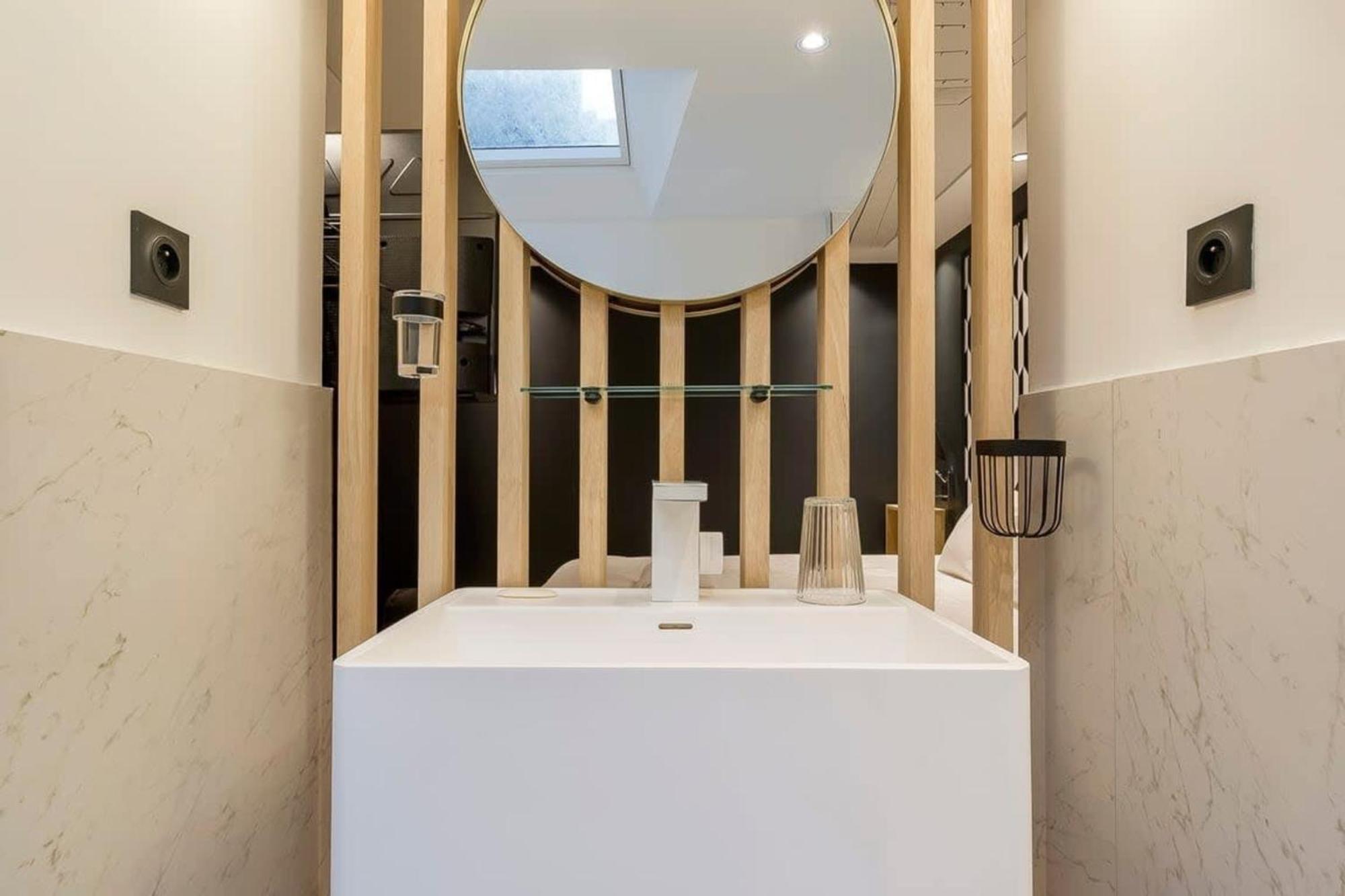 Victor Hugo Romantic Suite - Sauna Et Balneo Lyon Eksteriør billede